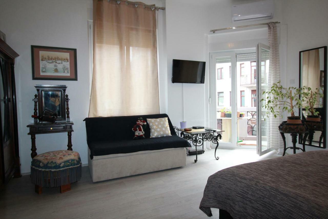 Rooms & Apartment Tea Zagreb Exterior photo